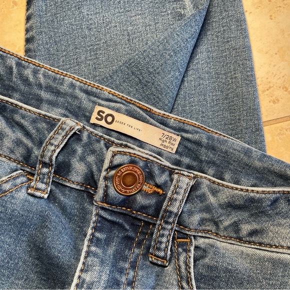 SO Blue Medium Wash High Rise Denim Jegging Everyday Skinny Jeans Women's Size 7 - Picture 3 of 3